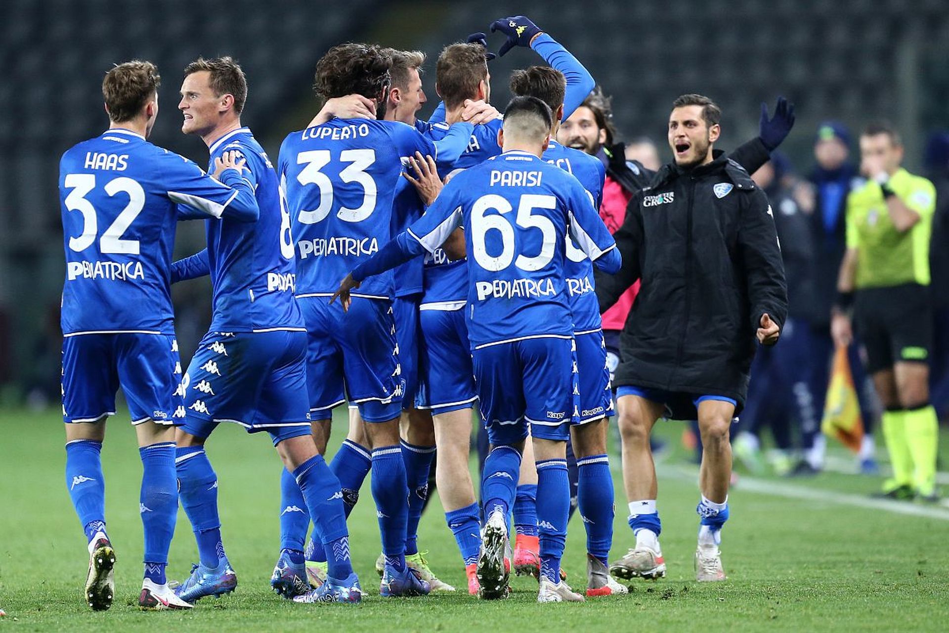 他将在一个 他将在一个