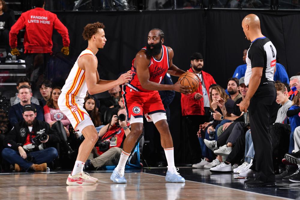 目中包揽全 目中包揽全